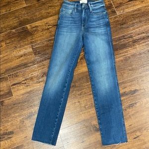 Frame Le Sylvie Slender Straight Jean, size 25
